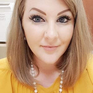 Meet your Posher, Julie